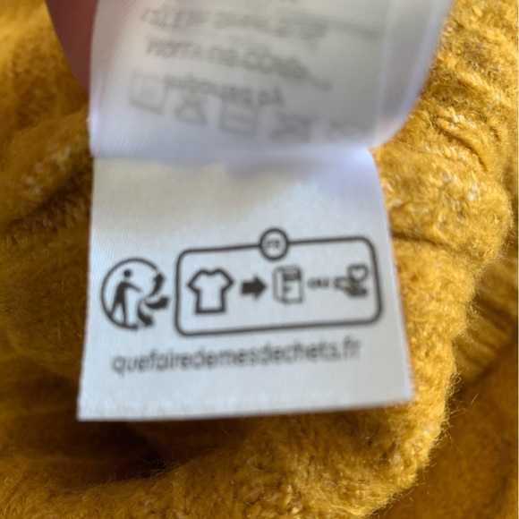 LILI SIDONIO NWT Sweater Saffron Yellow SZ:S - Picture 8 of 10